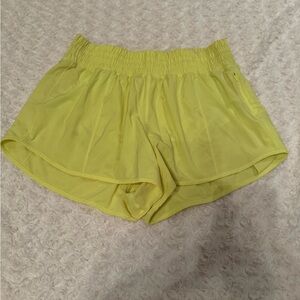 CRZ YOGA Women's Lime Athletic Shorts